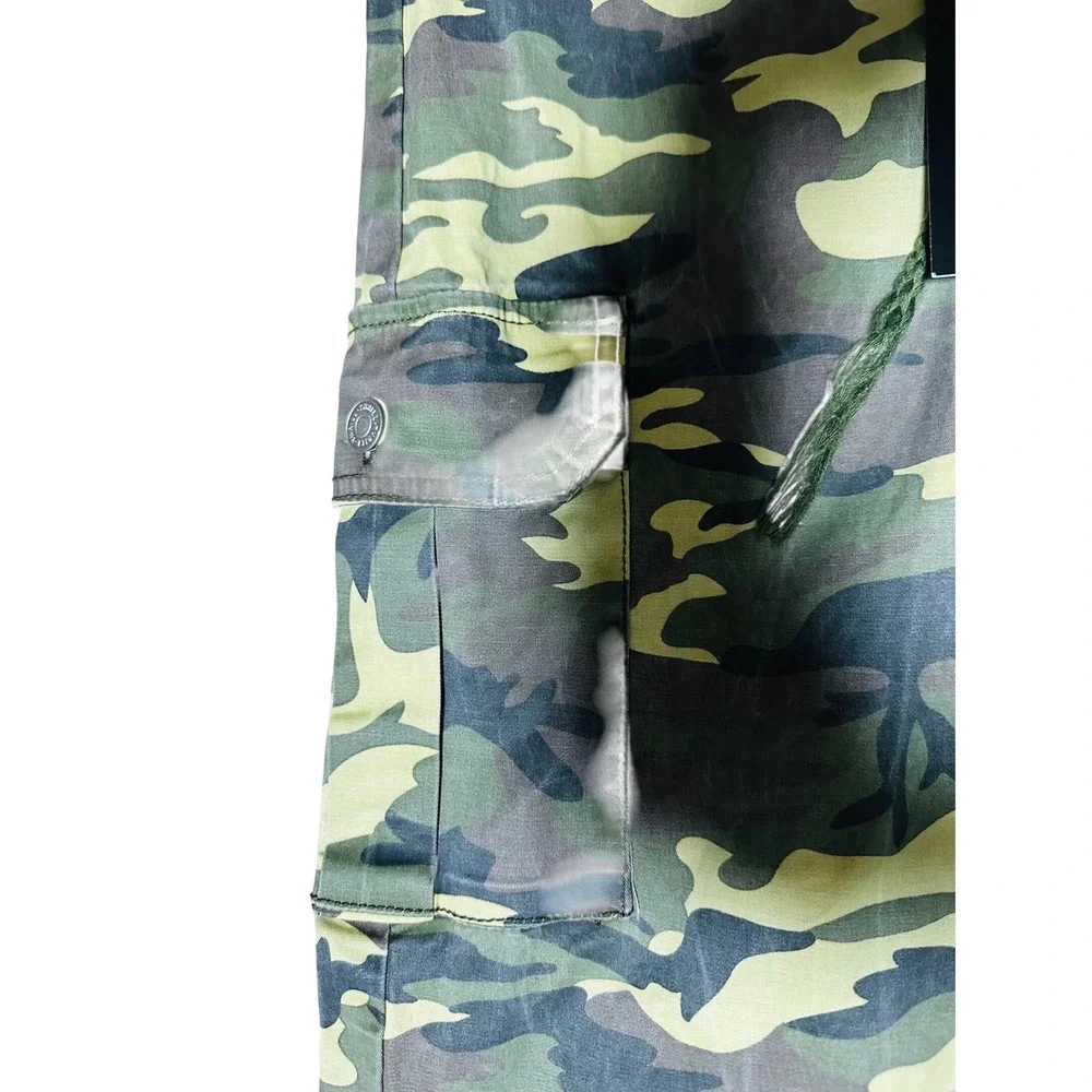 Thrill Camo Cargo Jumpsuit One Piece Utility Pants Women's Size‎ M NWT